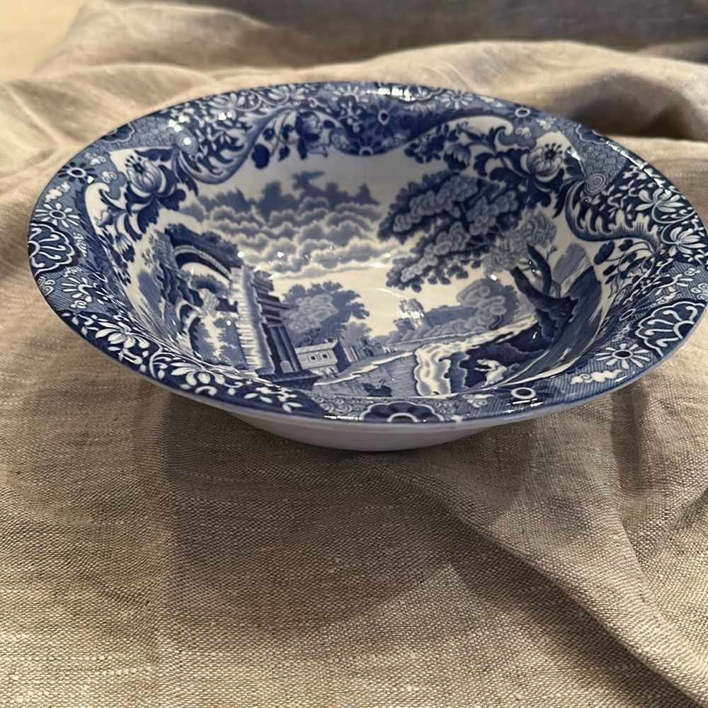 Spode Italian serving bowl 9.5”